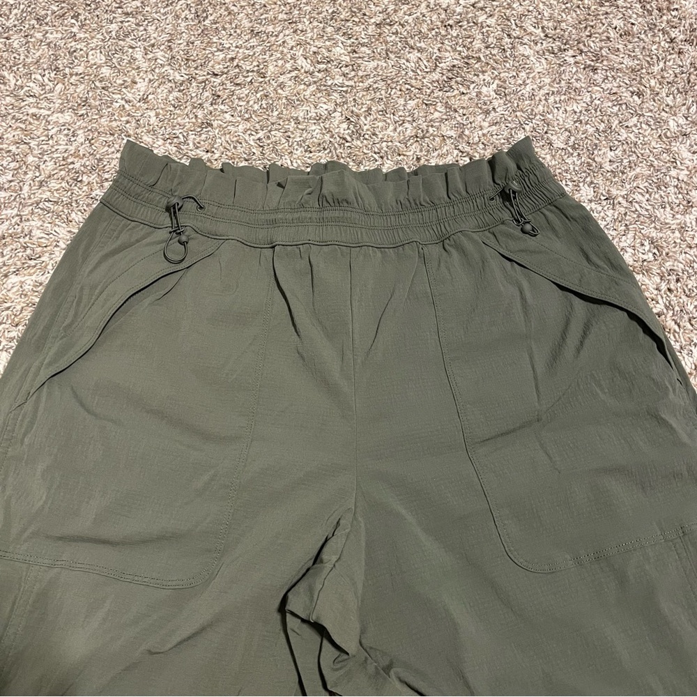 Athleta Trekkie Parachute Pant - Picture 3 of 5